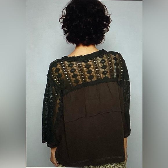 POL Elegant Lace Trimmed Black Top - Picture 3 of 3